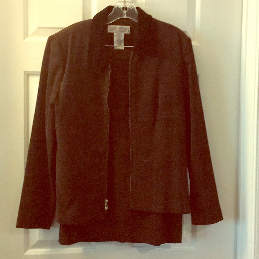 Jessica Howard 2 pc skirt set